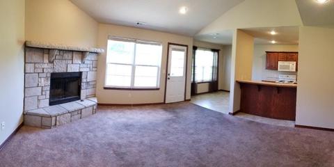 930 Hawthorne Loop, Webb City, MO 64870 photo 4