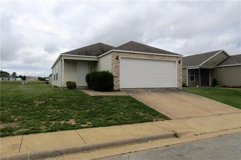 638 Cascade Cir, Springdale, AR 72764 photo 1