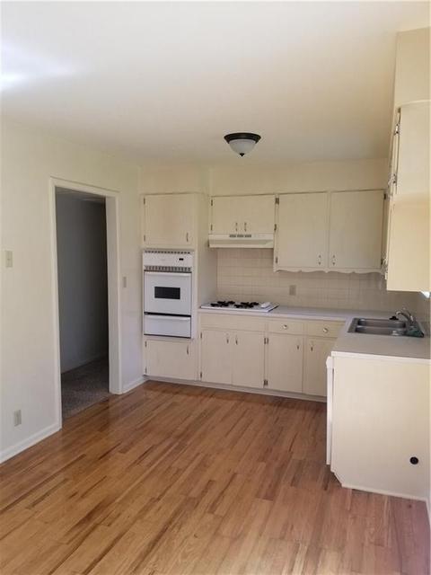 609 Cedar St, Springdale, AR 72764 photo 3