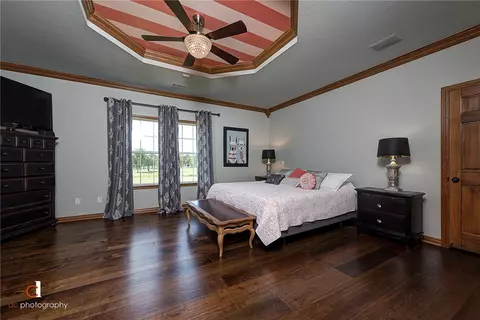 307 Emerald Point Dr, Springdale, AR 72764 photo 8
