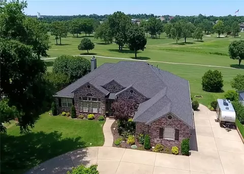 307 Emerald Point Dr, Springdale, AR 72764 photo 2