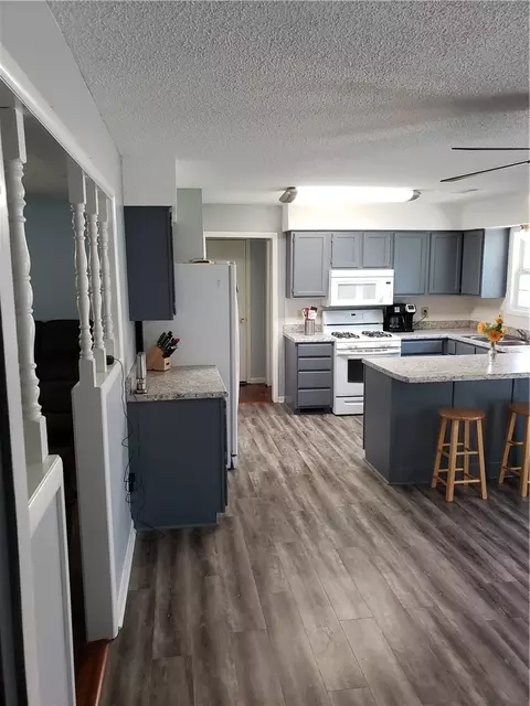 1120 E 1st St, Gentry, AR 72734 photo 6