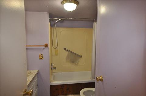 509 E 2nd St, Pineville, MO 64856 photo 9