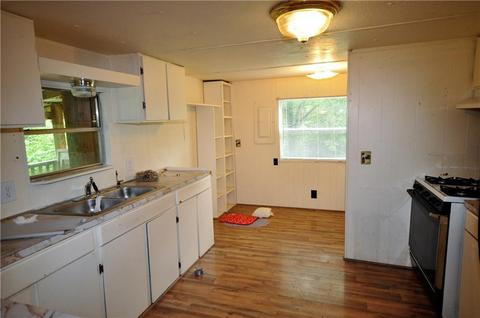 509 E 2nd St, Pineville, MO 64856 photo 5
