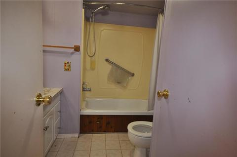 509 E 2nd St, Pineville, MO 64856 photo 8