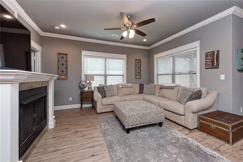 102 E Glendale Ln, Rogers, AR 72758 photo 6