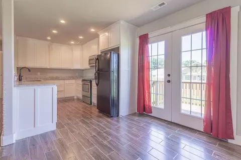 910 Windsor Ct, Gentry, AR 72734 photo 4