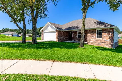 910 Windsor Ct, Gentry, AR 72734 photo 2