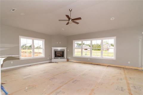 1504 Park St, Lowell, AR 72745 photo 2