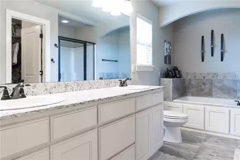 561 Lancaster Rd, Centerton, AR 72719 photo 9