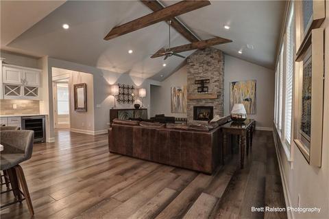 1001 Silver Maple St, Centerton, AR 72719 photo 4