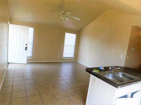 893 Cascade Cir, Springdale, AR 72764 photo 2