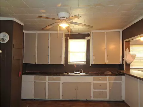 523 Mill St, Springdale, AR 72764 photo 10
