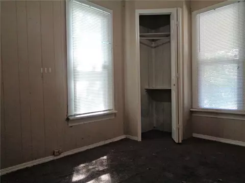 523 Mill St, Springdale, AR 72764 photo 5
