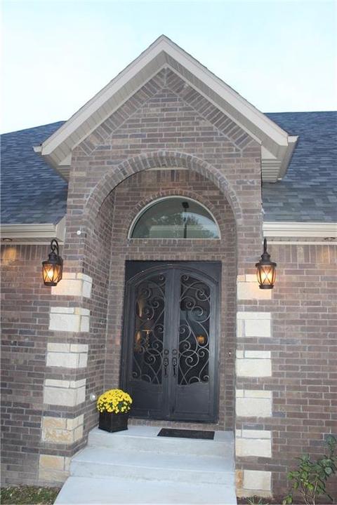 17827 Bluffview Dr, Springdale, AR 72764 photo 2