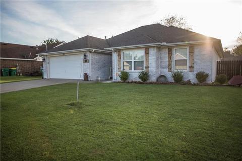801 Harvest St, Centerton, AR 72719 photo 2
