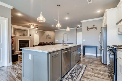 117 E Glendale Ln, Rogers, AR 72758 photo 9