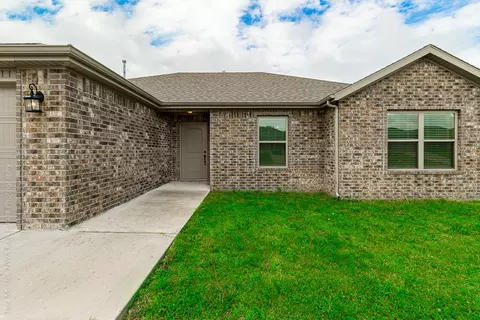 Undisclosed, Springdale, AR 72762 photo 2