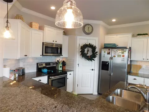 810 Southern Trace Dr, Rogers, AR 72758 photo 10
