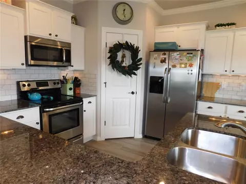 810 Southern Trace Dr, Rogers, AR 72758 photo 9