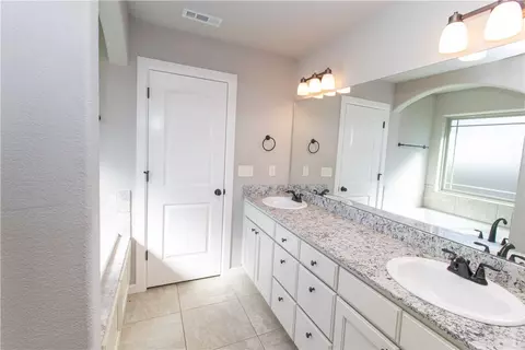 193 Shane Dr, Centerton, AR 72719 photo 13