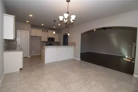 193 Shane Dr, Centerton, AR 72719 photo 4