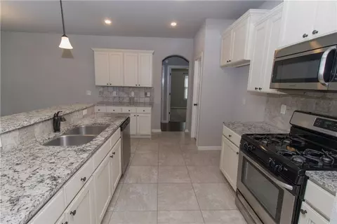 193 Shane Dr, Centerton, AR 72719 photo 2
