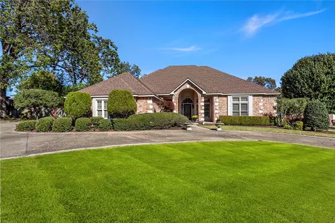 4005 Thornbury Dr, Springdale, AR 72764 photo 1