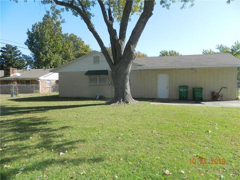 722 Dyer St, Springdale, AR 72762 photo 27