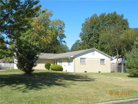 722 Dyer St, Springdale, AR 72762 photo 3
