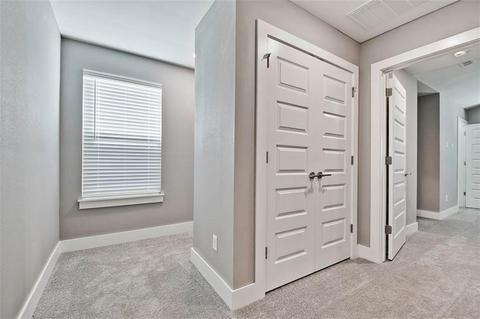 618 W Maple St, Rogers, AR 72756 photo 13