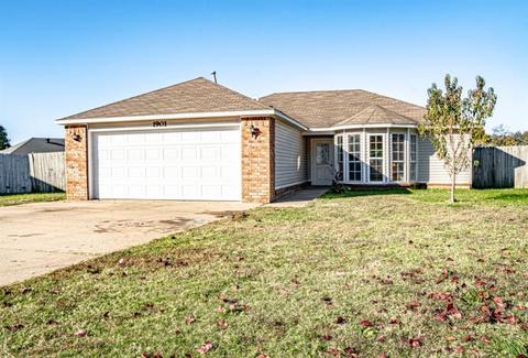 1901 Timberline Ave, Springdale, AR 72764 photo 1