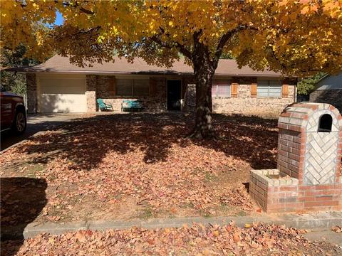 2504 Tracee, Springdale, AR 72762 photo 2