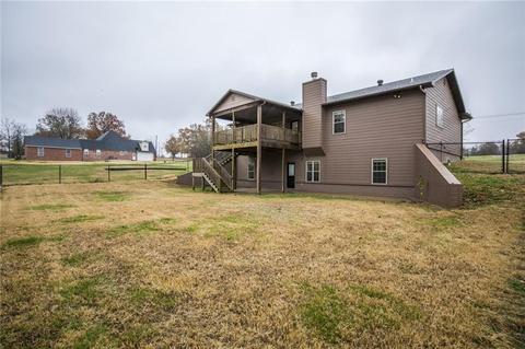 13946 Noah Rd, Gravette, AR 72736 photo 2