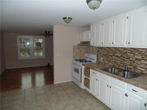 305 Ruby St, Springdale, AR 72764 photo 2