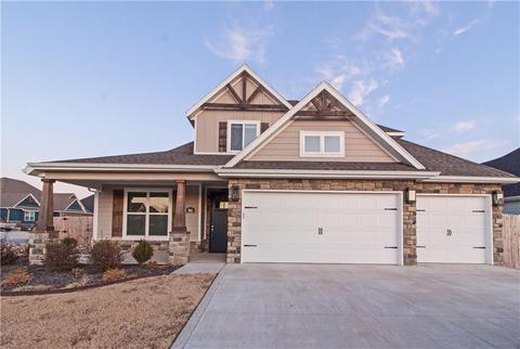 901 Red Maple St, Centerton, AR 72719 photo 1