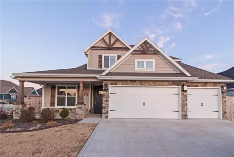 901 Red Maple St, Centerton, AR 72719 photo 1