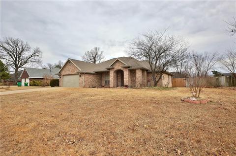 1379 Forest St, Springdale, AR 72764 photo 3
