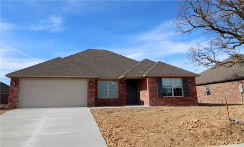 801 Vista St, Gentry, AR 72734 photo 2