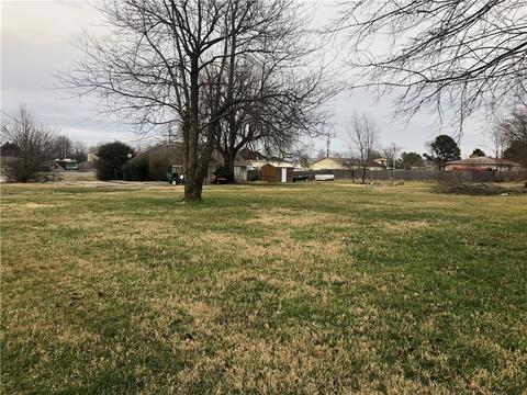 2195 E Robinson Ave, Springdale, AR 72764 photo 2