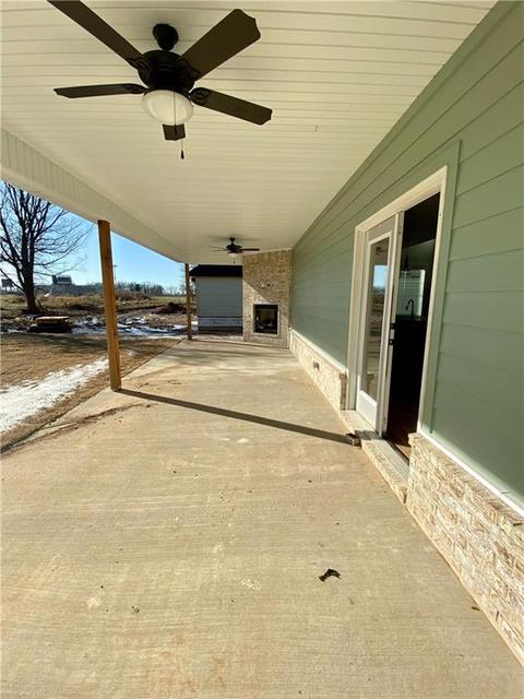 1061 Red Maple St, Centerton, AR 72719 photo 11