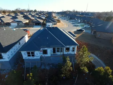 1009 E Olrich, Rogers, AR 72756 photo 3