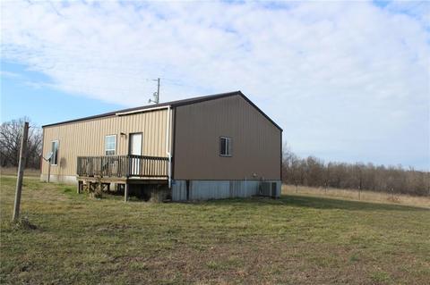 692 Wolf Ridge Rd, Goodman, MO 64843 photo 4