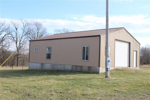 692 Wolf Ridge Rd, Goodman, MO 64843 photo 2