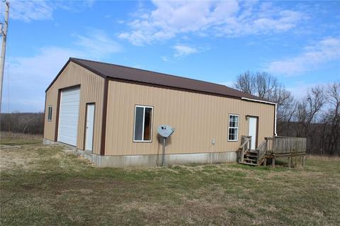 692 Wolf Ridge Rd, Goodman, MO 64843 photo 3