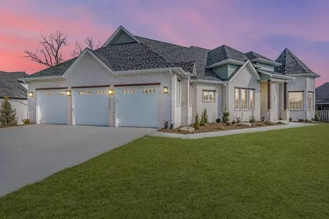 3100 Laurel Cir, Centerton, AR 72719 photo 1