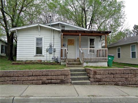 521 Mill St, Springdale, AR 72764 photo 1