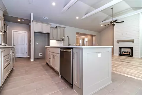 814 Malbec Rd, Springdale, AR 72762 photo 8