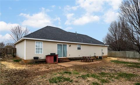 603 Emerald St, Lowell, AR 72745 photo 4