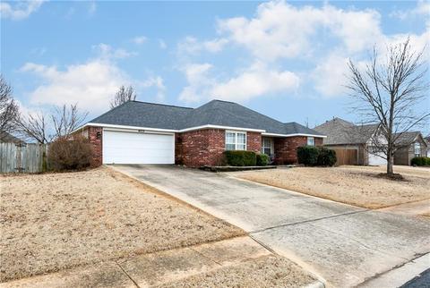 603 Emerald St, Lowell, AR 72745 photo 2